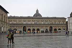 Bologna: Piazza Maggiore, 25.5.2024 Bologna