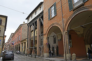 Bologna: Strada Maggiore, Corte Isolani, 25.5.2024 Bologna