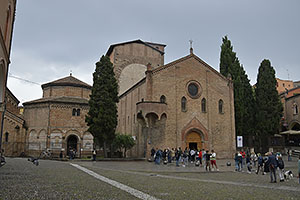 Bologna: Chiesa del Santo Sepolcro, Basilica di Santo Stefano, Piazza Santo Stefano, 25.5.2024 Bologna