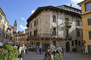 Verona: Via Ponte Pietra, 19.5.2024 Verona