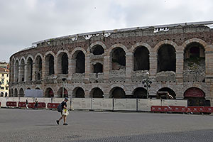 Verona: Piazza Bra, Arena di Verona, 20.5.2024 Verona