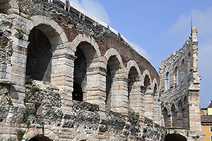 Verona: Piazza Bra, Arena di Verona, 20.5.2024 Verona