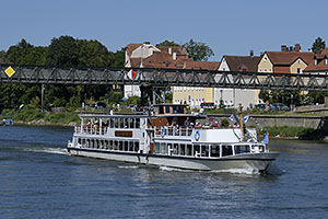 Regensburg: výletná loď Bruckmadl z roku 1965, 11.8.2024 Regensburg