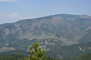Albánsko: cesta SH5, Maja e Midës (1682 m), 16.7.2024 Albansko