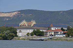 Vác